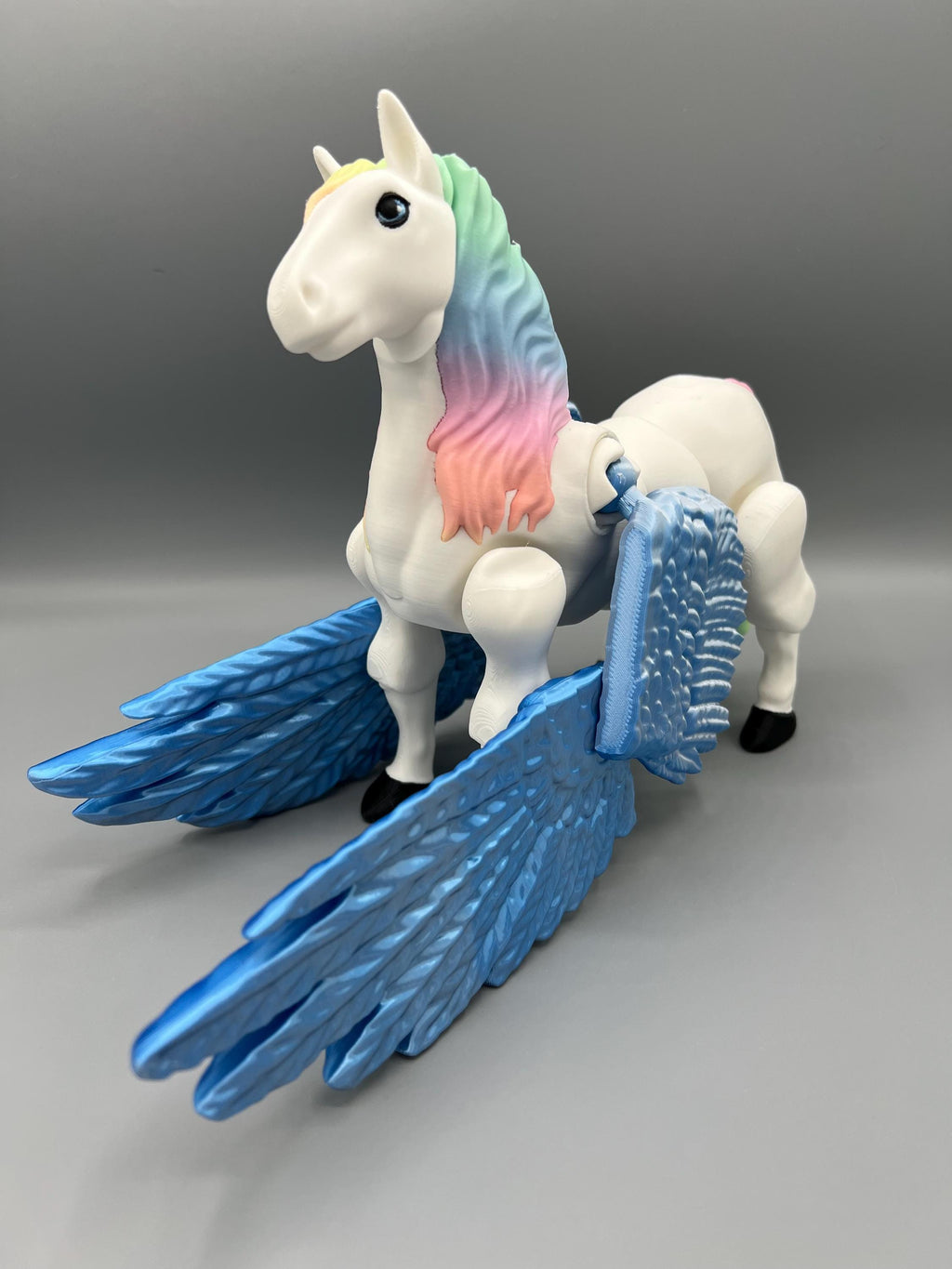3D Printed Articulating Rainbow Pegasus: Fantasy Fidget Toy