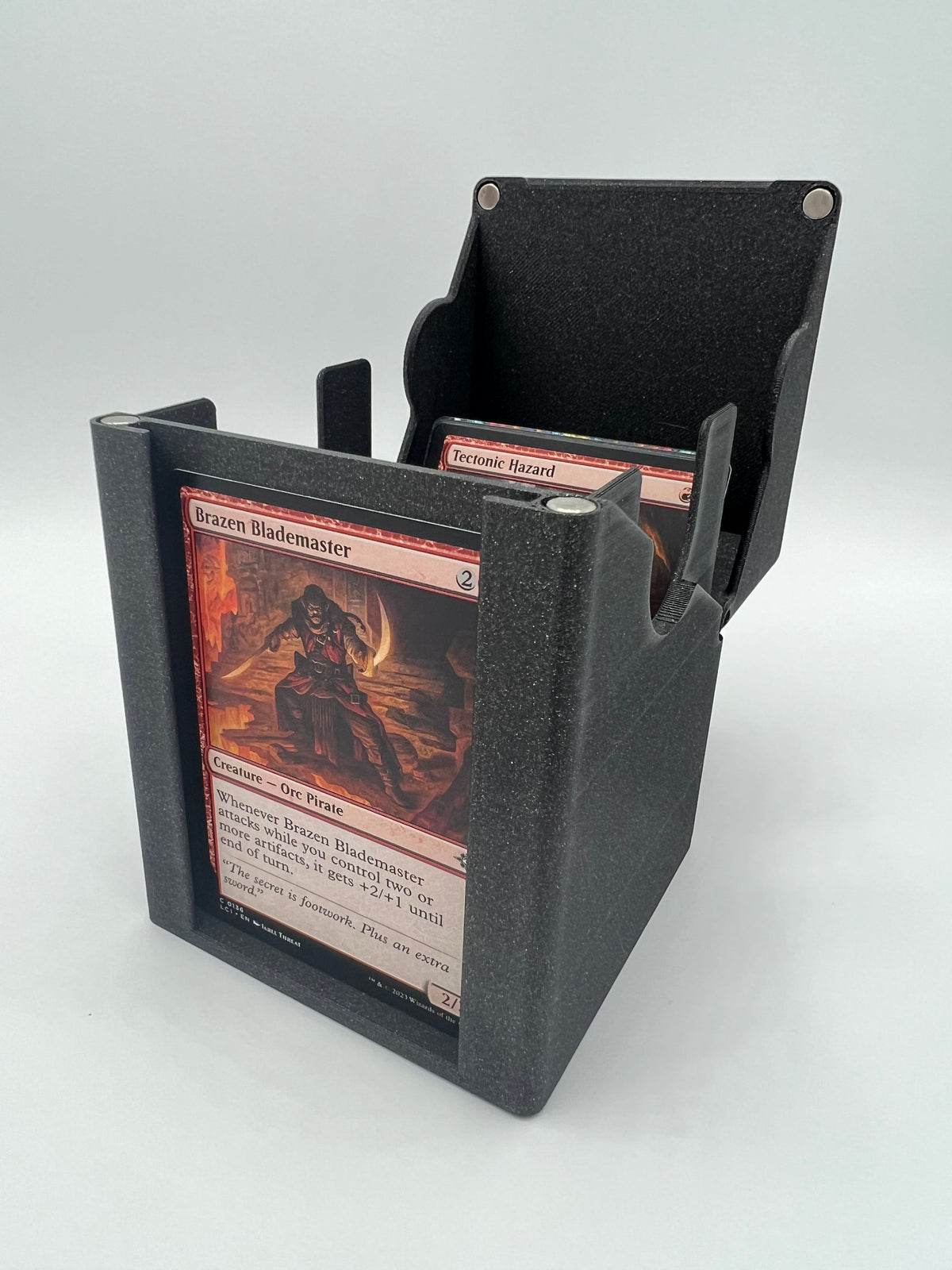 Magnetic MTG Deck Box: Commander Card Storage, Gaming Accessory