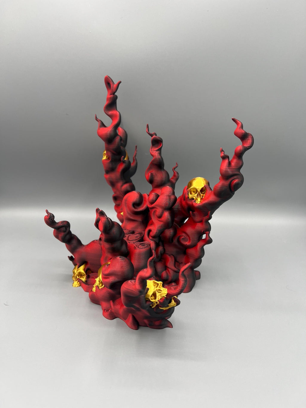 3D Printed Spooky Skull Gaming Controller Stand: Gothic Flame Design