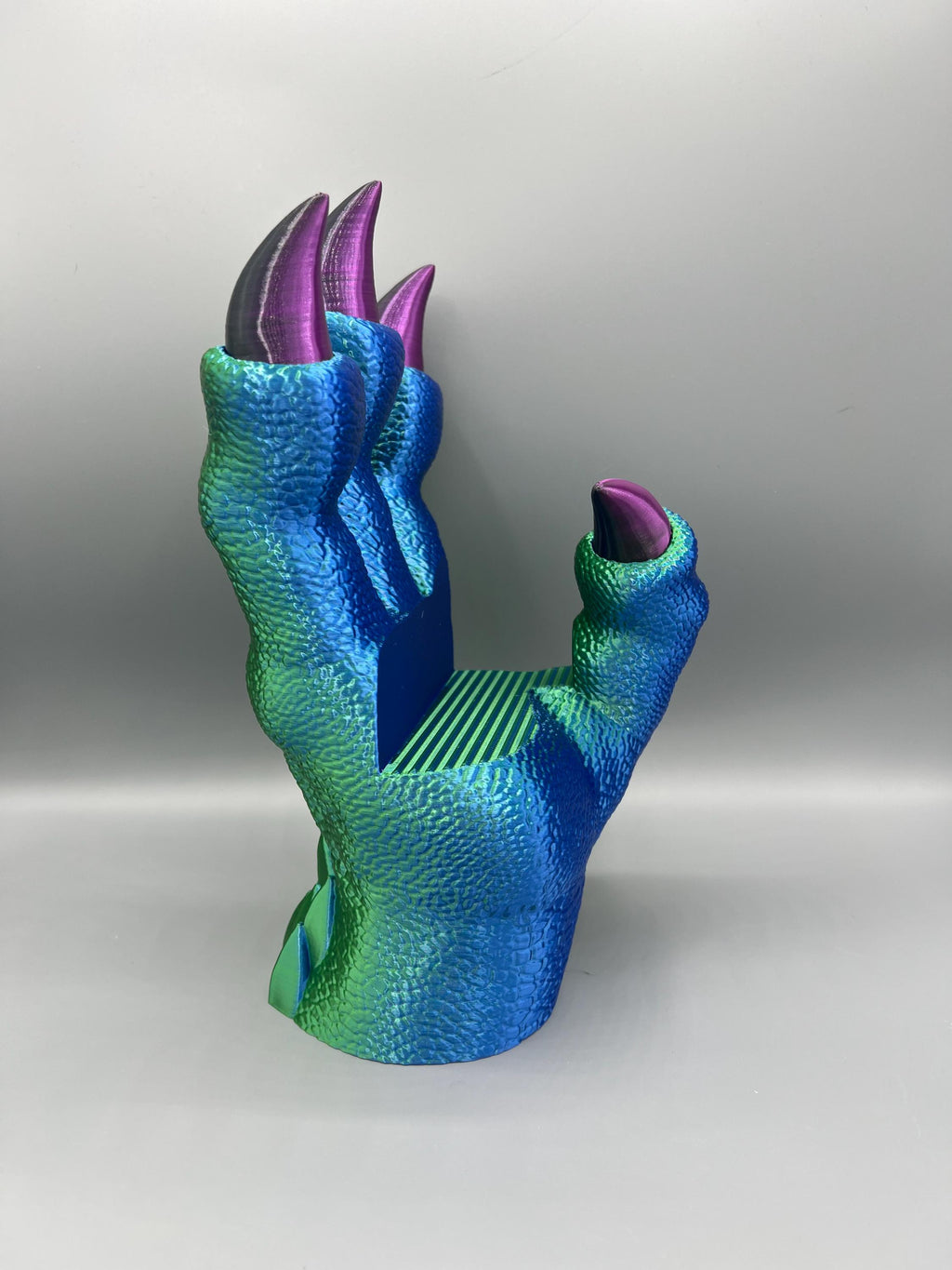 3D Printed Dragon Claw Book Stand: Fantasy Book Decor & Bookmark