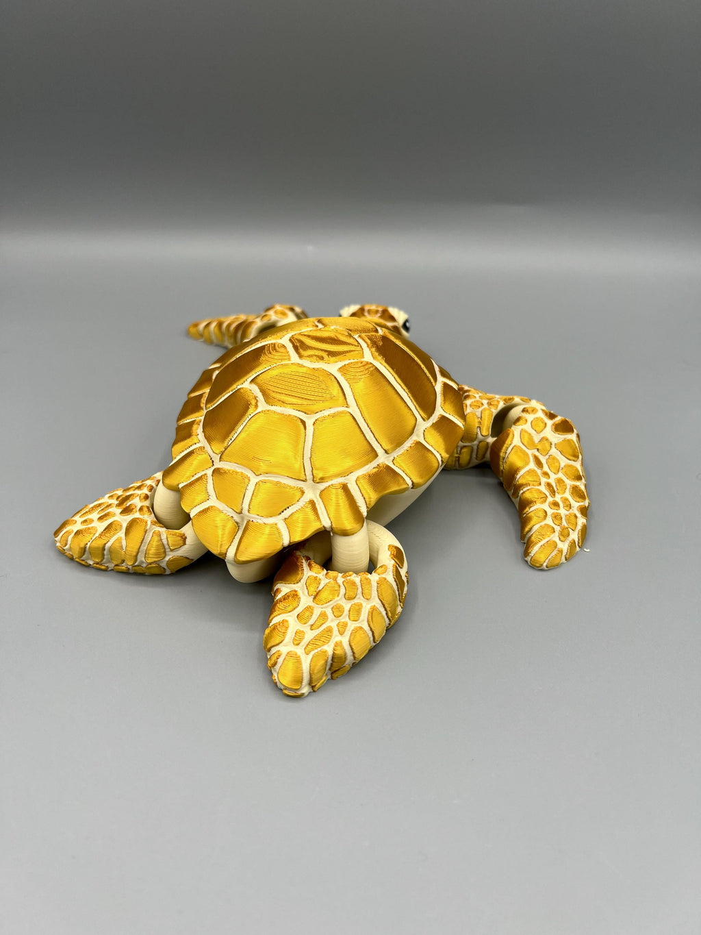 3D Printed Articulating Sea Turtle: Gold Silk Flexi Fidget Toy
