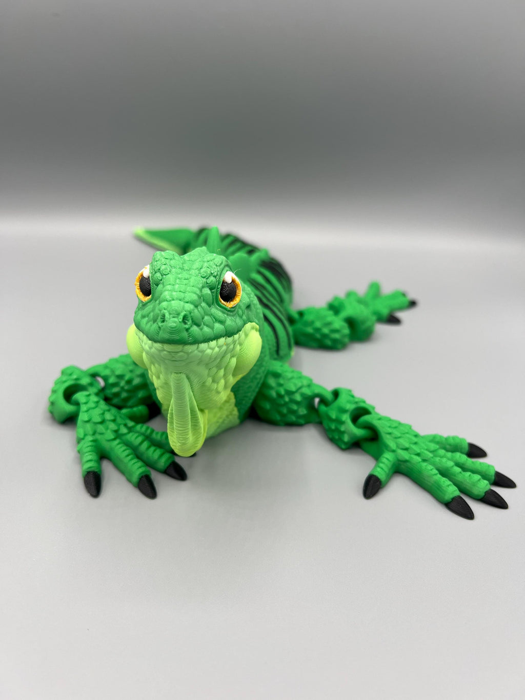 3D Printed Flexi Iguana Fidget Toy: Green Reptile Lover Gift