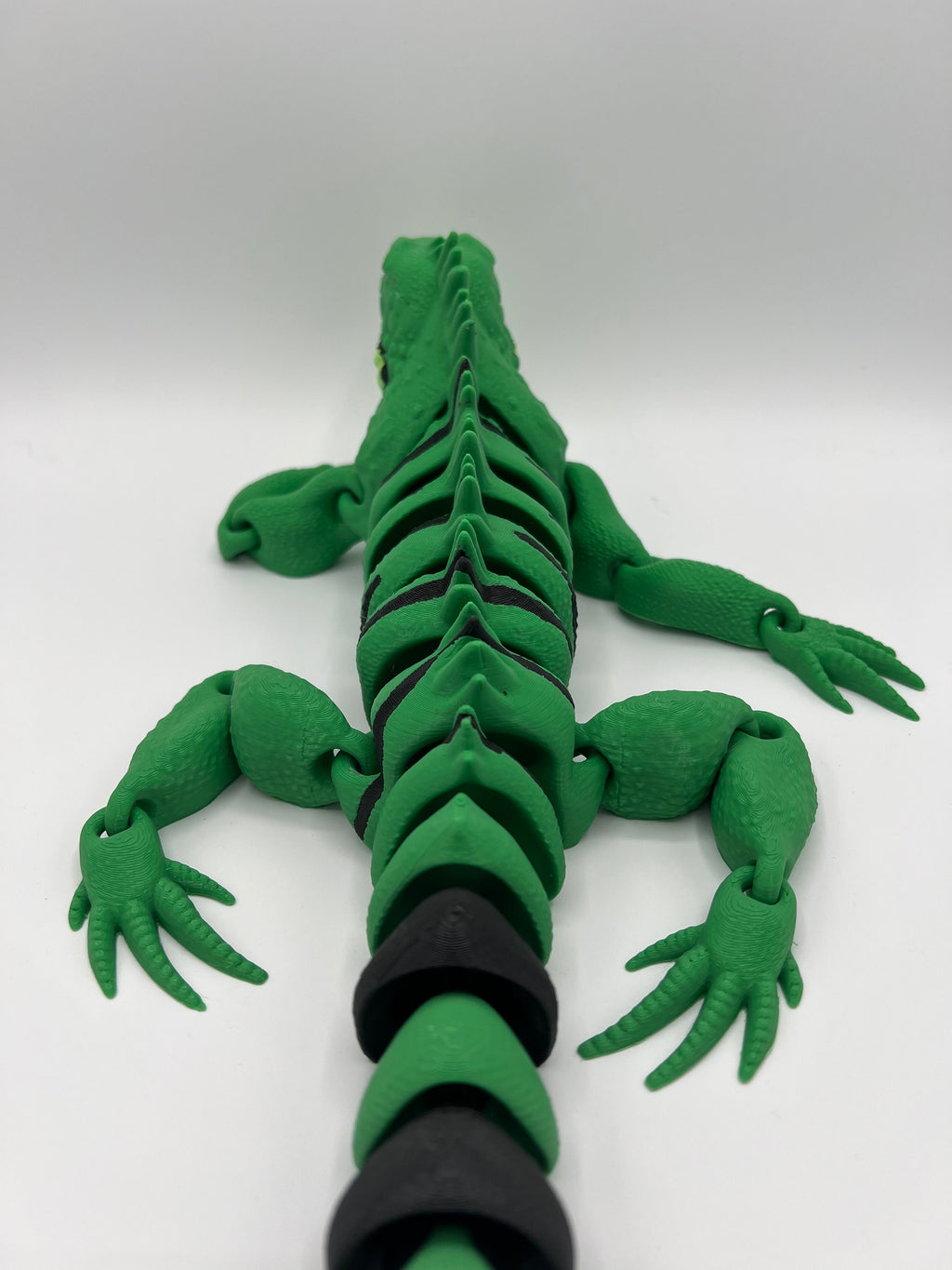 3D Printed Flexi Iguana Fidget Toy: Green Reptile Lover Gift