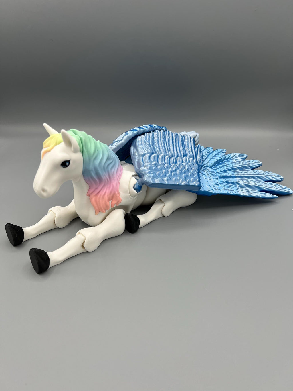 3D Printed Articulating Rainbow Pegasus: Fantasy Fidget Toy