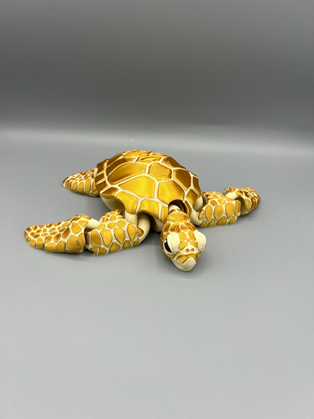 3D Printed Articulating Sea Turtle: Gold Silk Flexi Fidget Toy