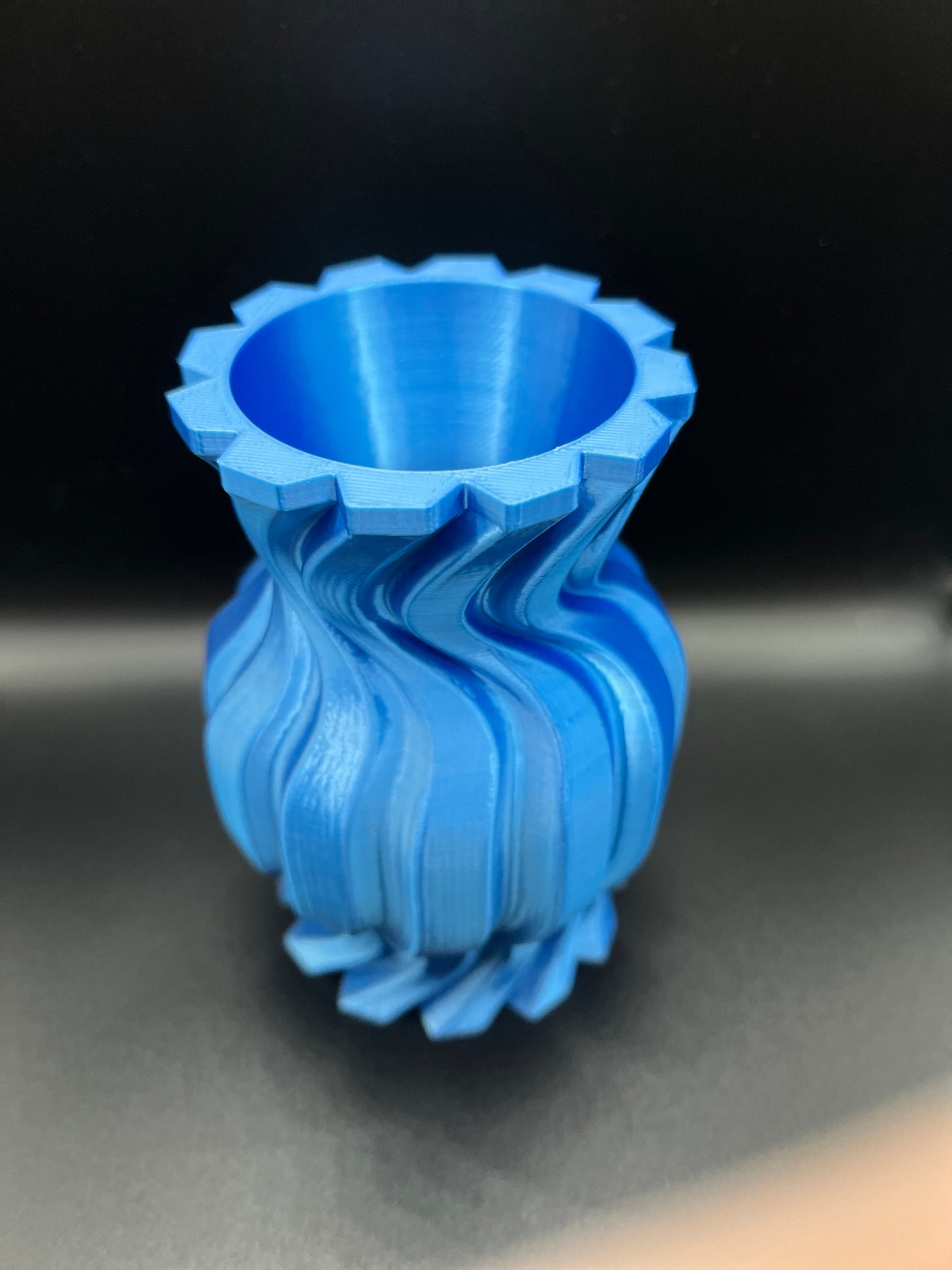 3D Printed Spiral Vase: Modern Desk Planter