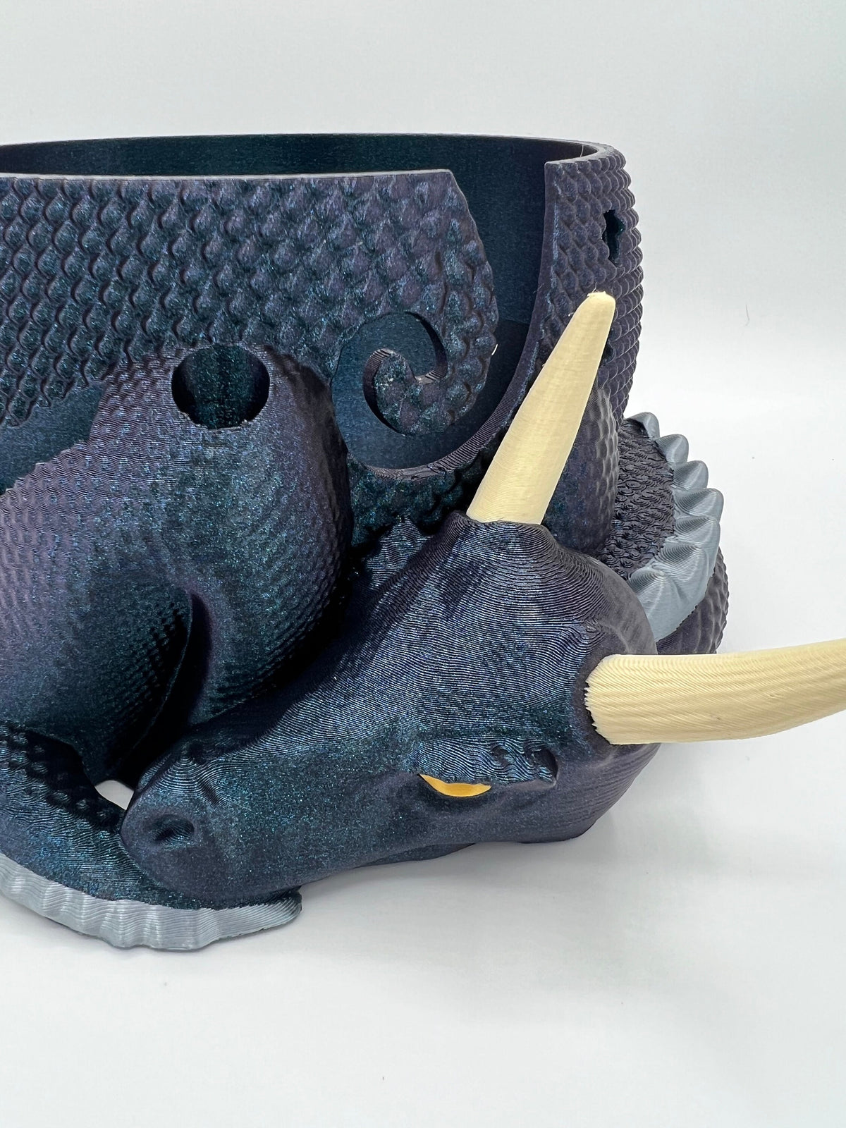 3D Printed Dragon Yarn Bowl: Burnt Titanium Knitting & Crochet Tool Holder
