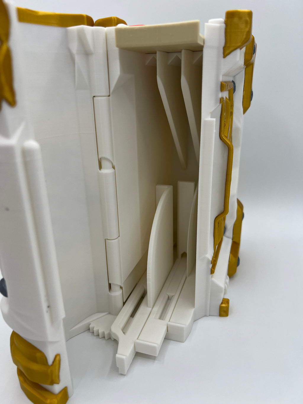 Paladin Crusader Tome Nintendo Switch Game Holder: 3-Game Storage