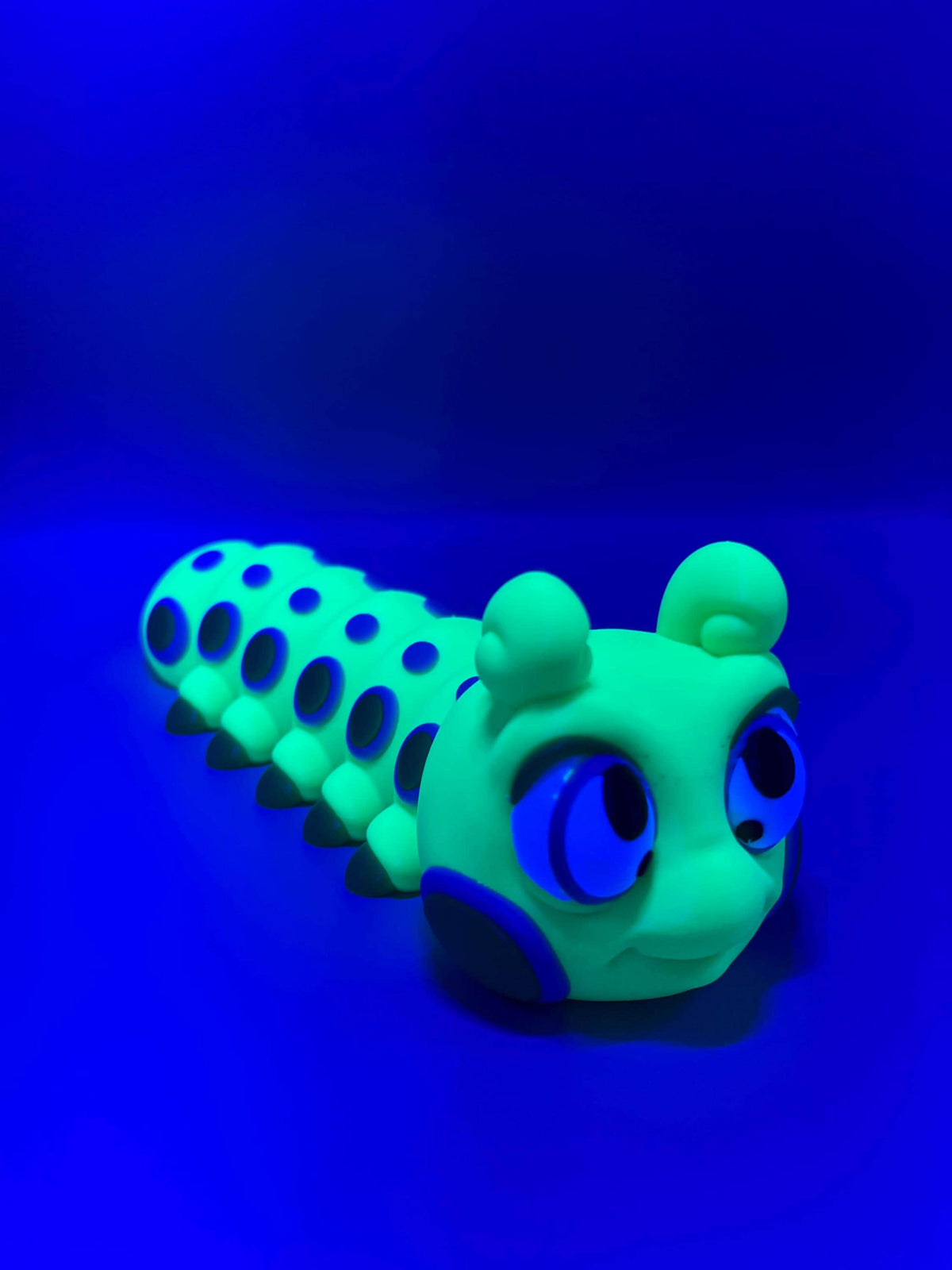3D Printed Flexi Caterpillar Toy: Articulating Fidget Insect - UV Reactive