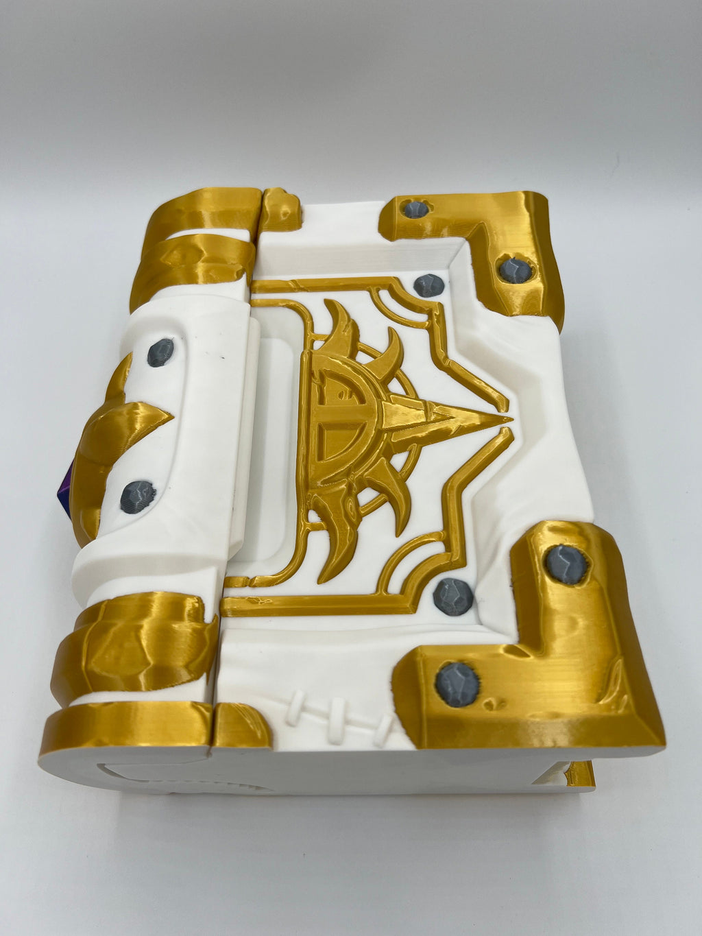 Paladin Crusader Tome Nintendo Switch Game Holder: 3-Game Storage